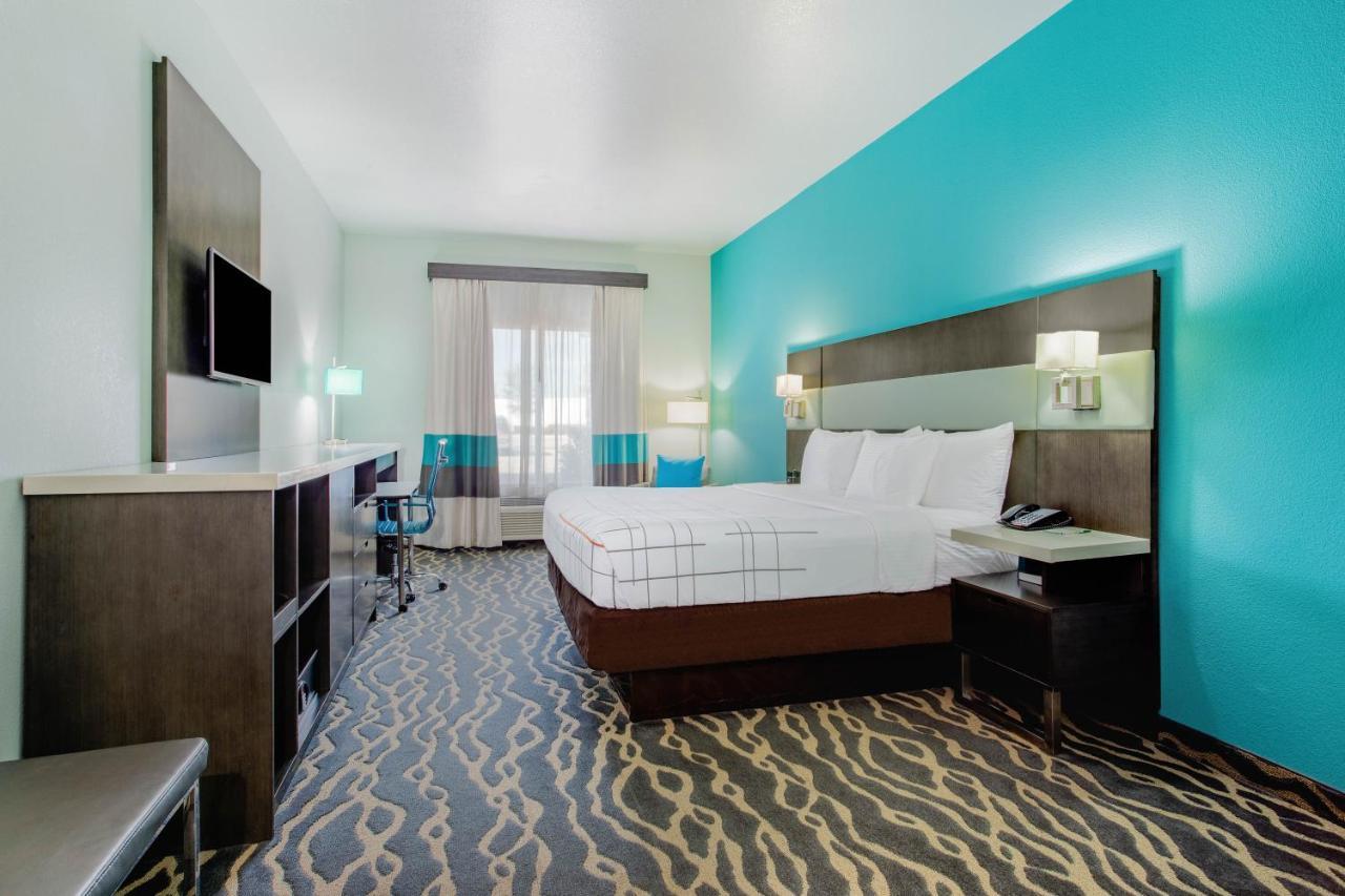 La Quinta Inn & Suites By Wyndham Northlake Ft. Worth Elizabethtown Dış mekan fotoğraf