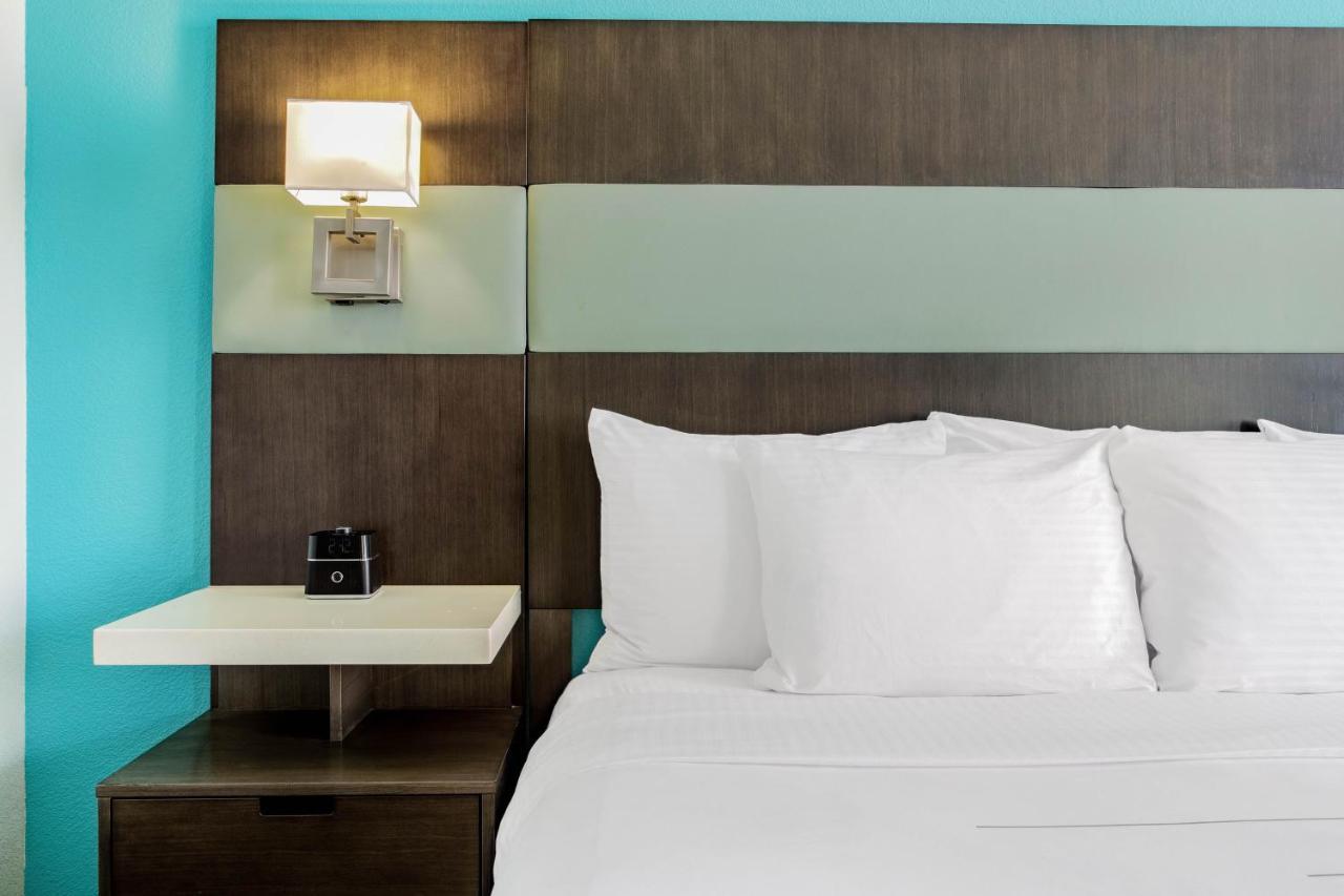 La Quinta Inn & Suites By Wyndham Northlake Ft. Worth Elizabethtown Dış mekan fotoğraf