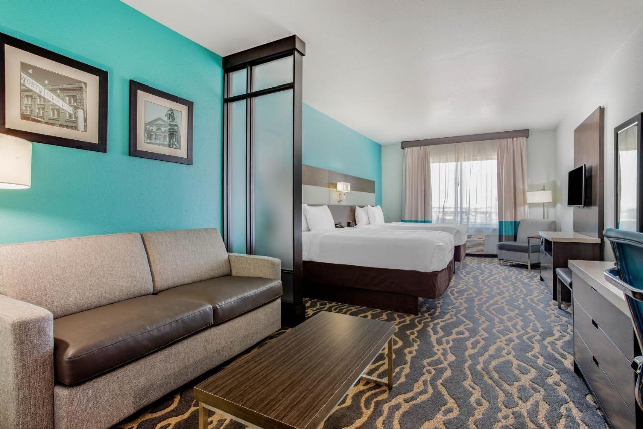 La Quinta Inn & Suites By Wyndham Northlake Ft. Worth Elizabethtown Dış mekan fotoğraf