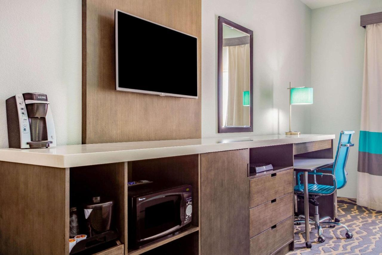 La Quinta Inn & Suites By Wyndham Northlake Ft. Worth Elizabethtown Dış mekan fotoğraf
