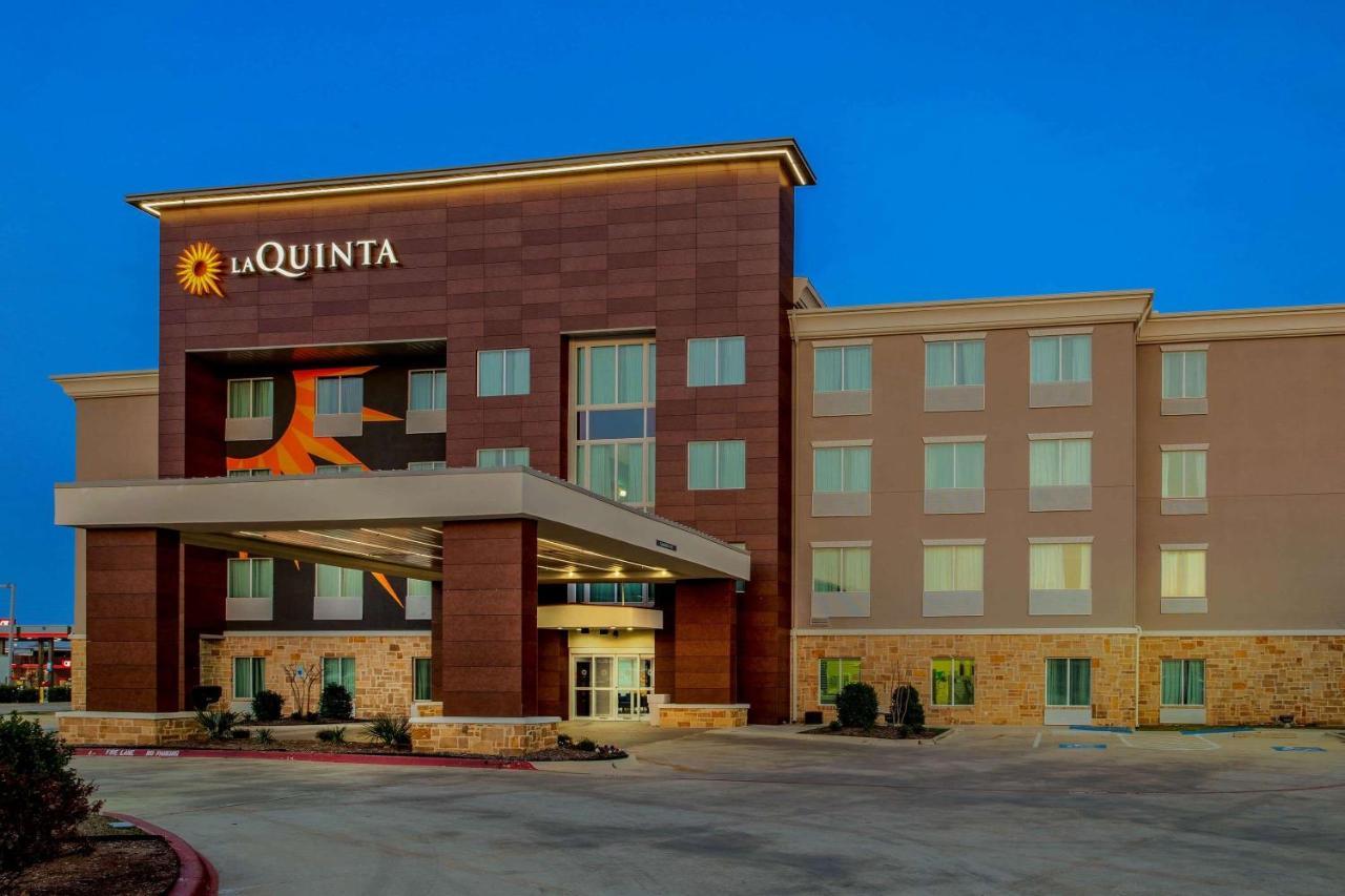 La Quinta Inn & Suites By Wyndham Northlake Ft. Worth Elizabethtown Dış mekan fotoğraf