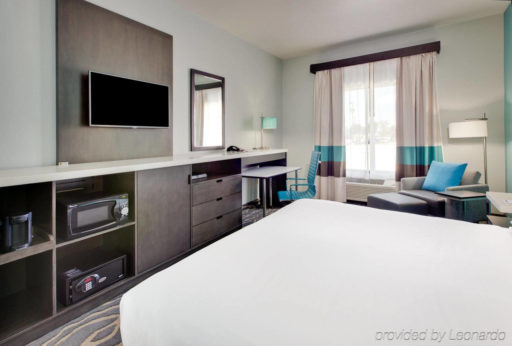 La Quinta Inn & Suites By Wyndham Northlake Ft. Worth Elizabethtown Dış mekan fotoğraf